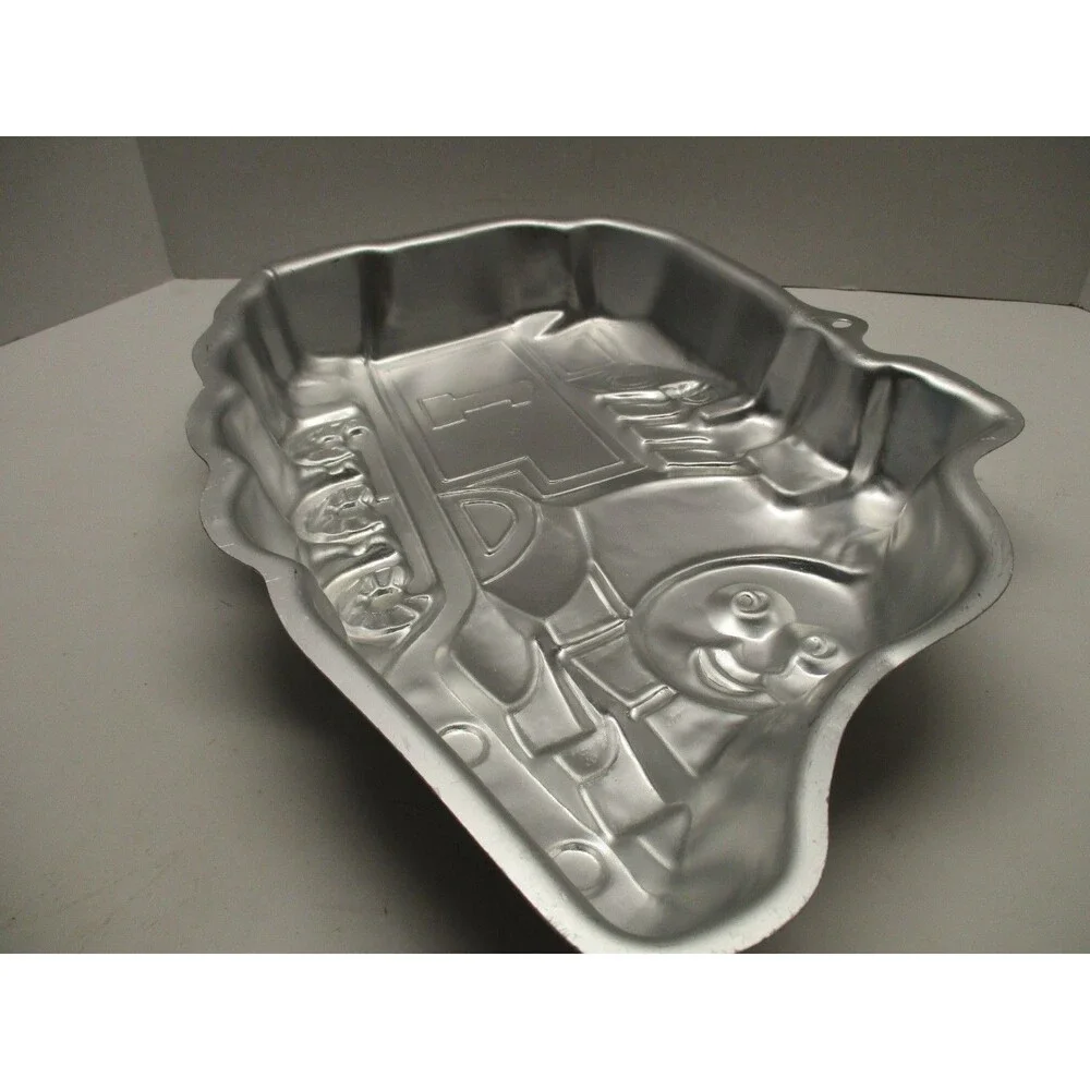 Wilton Thomas The Train  Cake PAN 2105-1349 Tank Engine Rail Road Locomotive